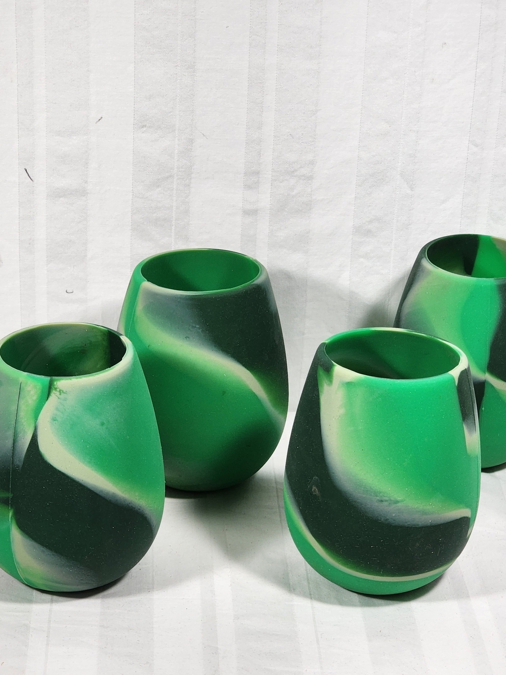 Green Shark Skinzz Set of 4 12oz Silicone Wine Glasses Travel Party Poolside